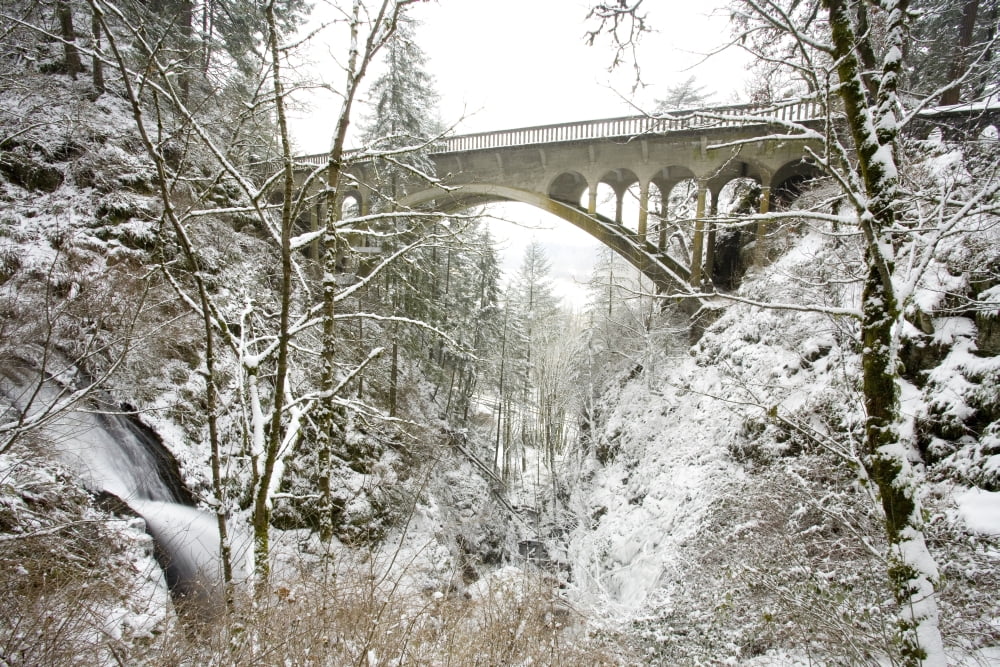 Winter Shepperds Dell Columbia River Gorge Oregon Usa Canvas Art - Craig Tuttle Design Pics (19 x 12)