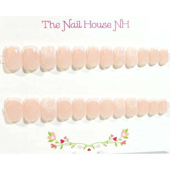 Winter Snowflakes French Manicure Glossy Short Square Press On Nails - 24 Pieces - Artificial Nails