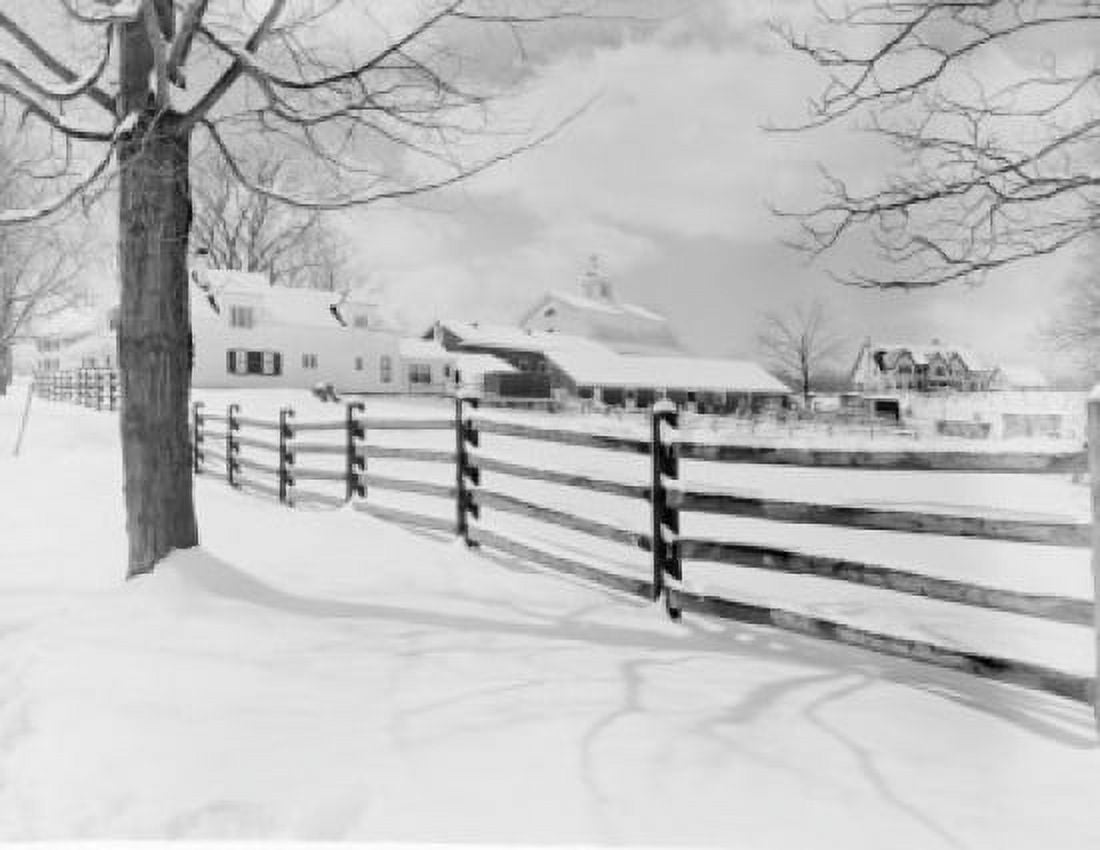 Winter farm house Canvas Art - (24 x 36)