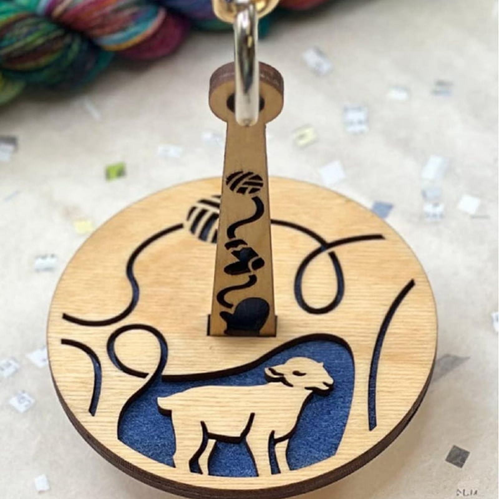  KLOOYO Yarn Holder for Crocheting, Wooden rotatable