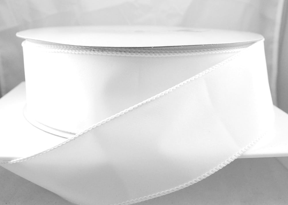 Wired White Velvet Christmas Ribbon 2 1/2" #40 - 50 Yards