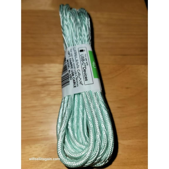 Wireless Gear 10 Ft USB to USB-C Braided Fabric Charging Cable (Green)