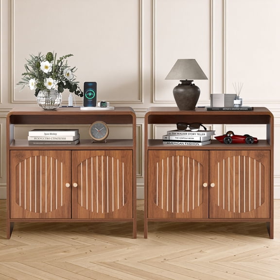Wirrytor Walnut 2-Pack Side Tables With Charging Station, Mid-Century Modern End Tables With 2 Doors & Adjustable Shelves, Curved Edge Nightstands For Bedroom Living Room