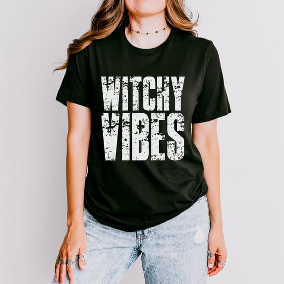 Witchy Vibes - Women's Short Sleeve Graphic T-Shirt