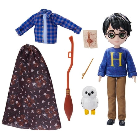 Wizarding World Harry Potter, 8-inch Harry Potter Fashion Doll Gift Set