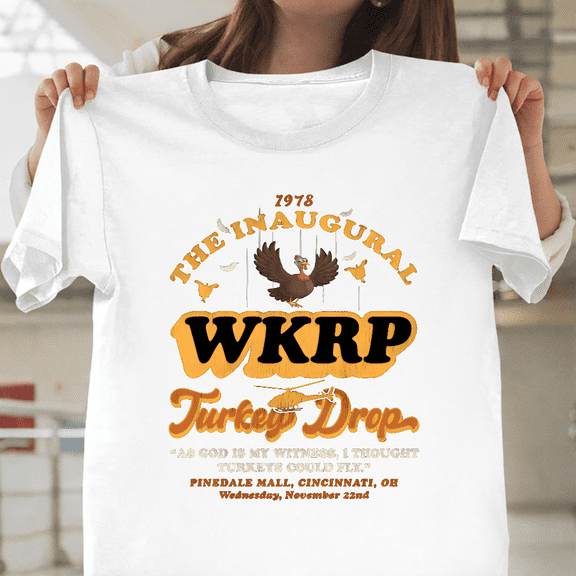 Wkrp Turkey Drop 1978 Retro Thanksgiving Classic TV Throwback Unisex T-Shirt, for men & women, up to size 5XL.