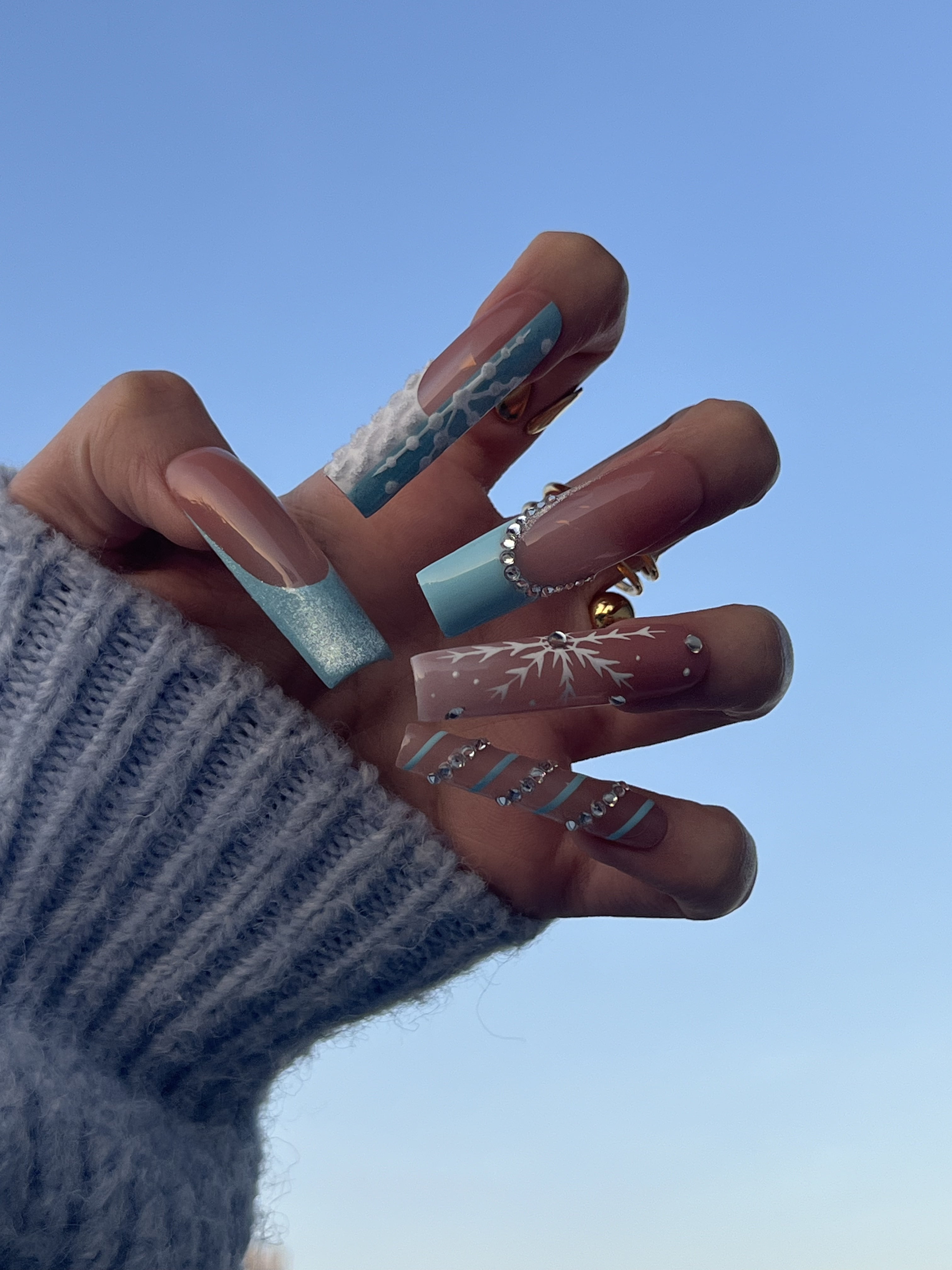 Wollet Icy Blue Snowfall Square Press-On Nails, Handcrafted Acrylic,10PCS Reusable