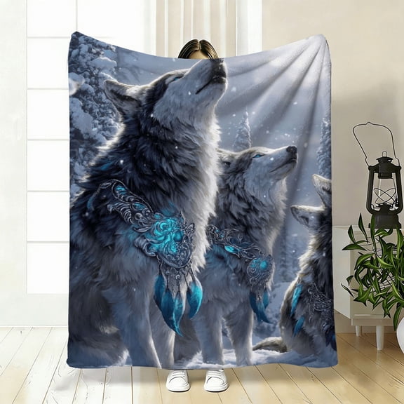 Wolves Beneath the Moon Polyester Flannel Blanket – Soft, Cozy Throw for Bed, Sofa, Travel, Camping – 3 Sizes