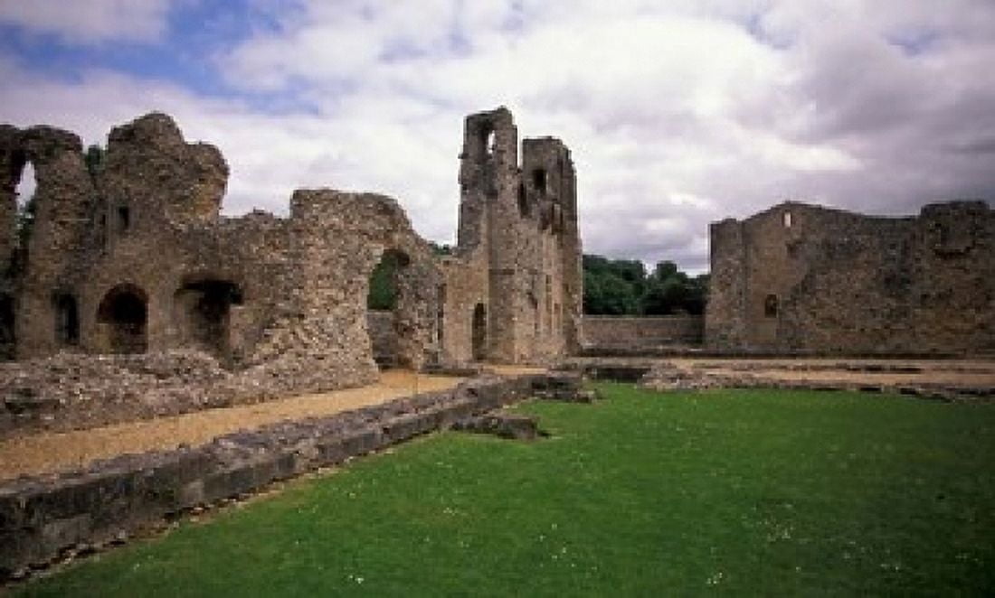 Wolvesey Castle Winchester Hampshire England Canvas Art - Nik Wheeler DanitaDelimont (24 x 15)
