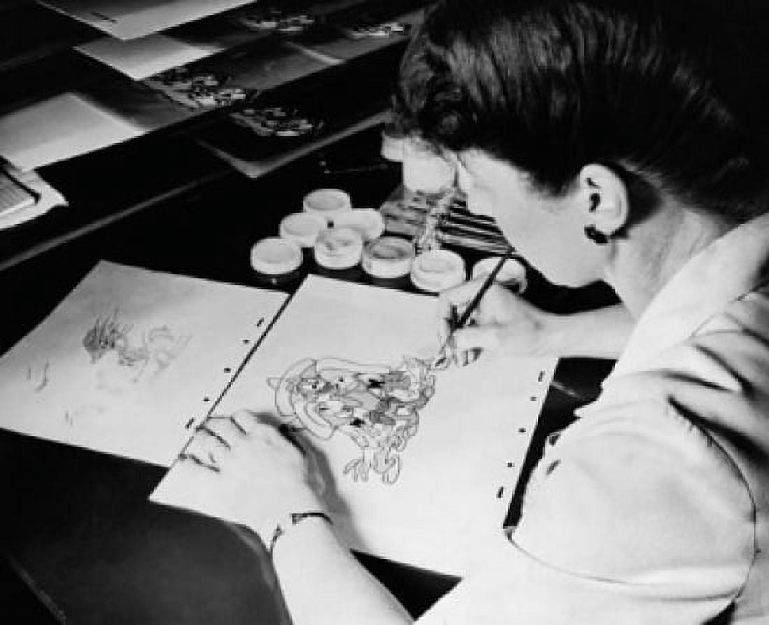 Woman drawing a picture Canvas Art - (18 x 24)