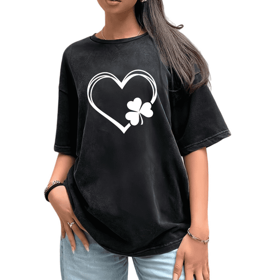 Women Black Print T-shirt Graphic Tees White Shamrock Heart Shirts St Patricks Day Festive Casual Comfortable Loose Tops S-2XL