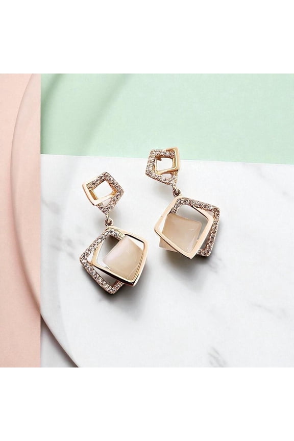 Women Gold Square Earrings Light Luxury Irregular Geometric Studs Minimalist High End Fashion Jewelry Everyday Elegance