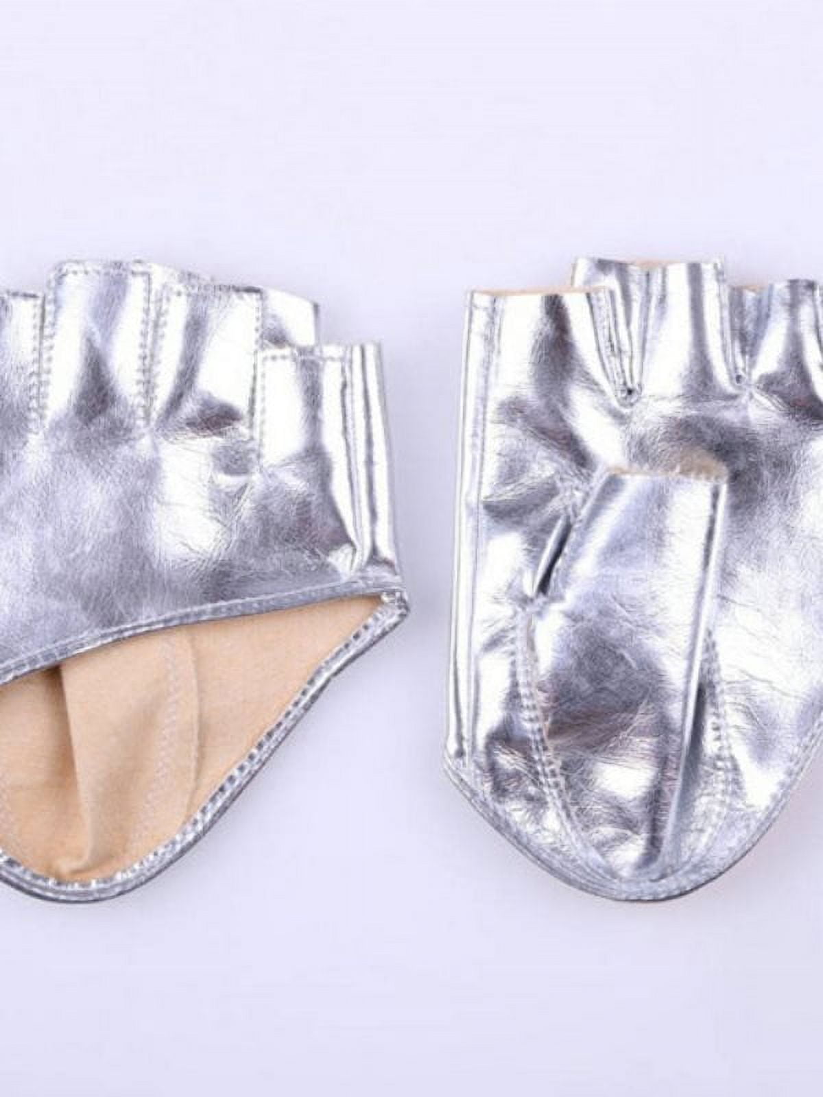 Pre-owned Leather Gloves In Silver