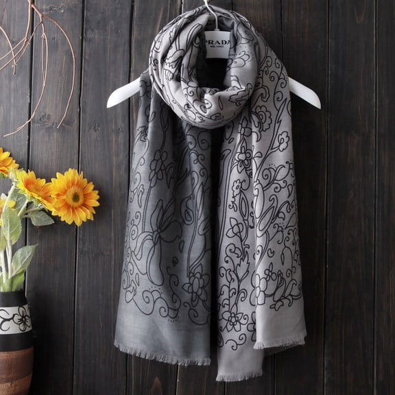 Women Lightweight Fashion Soft Cotton Print Scarf with Tassel