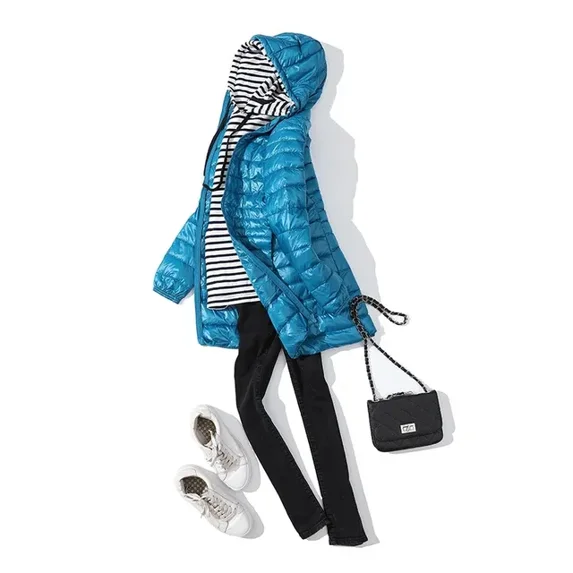 Women Long Warm Light Down Jacket Ladies Fashion Hooded with Portable Bag Puffer Coats Women‘s Overcoats Hip-Length Coat