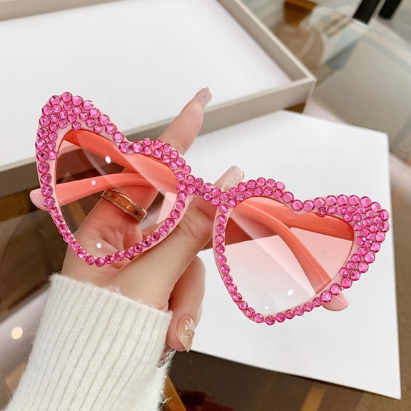 Women Luxury Diamond Frame Heart Shape Sunglasses Large Anti UV400 Sun Glasses for Ladies 2025 New Year Party Eyewear