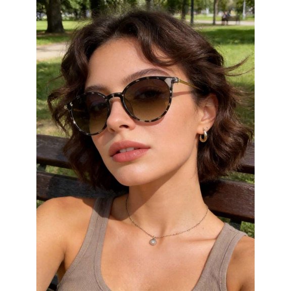 Women & Men Fashion Plastic & Metal Glasses, All-Match Style for All Face Shapes, Ideal for Tropical Beach, Shopping, Driving, Camping, Fishing, Outdoor Activities and Gift Giving