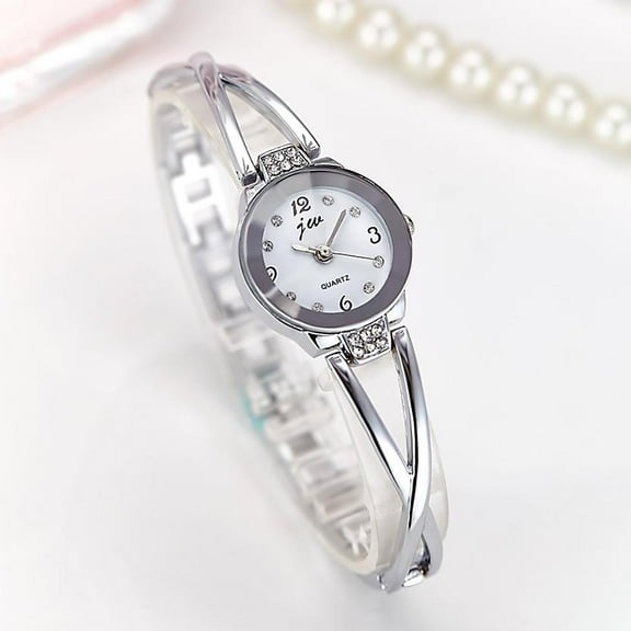 Women Quartz Watches Fashion Elegant Waterproof Wristwatch Petite Bracelet Watch (Silver)