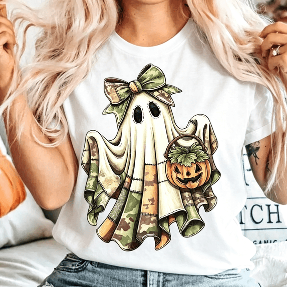 Women Retro Camo Patchwork Ghost Halloween Graphic T‑Shirt, Cute Bow Ghost with Pumpkin Print, Vintage Spooky Fall Casual Short Sleeve Holiday Tee Top
