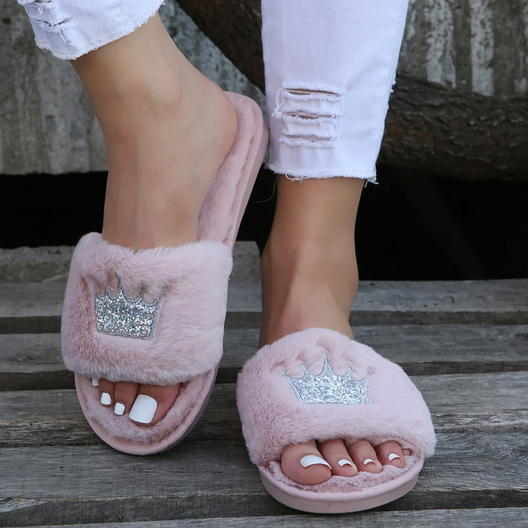 House slippers store