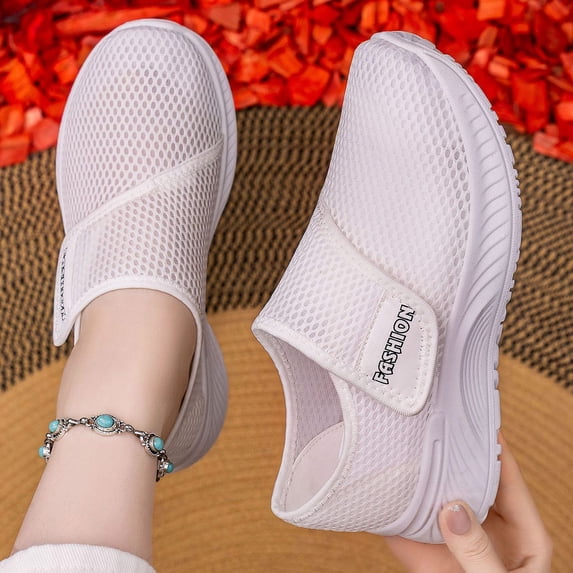 Women Tennis Running Shoes Breathable Non Slip Walking Shoes Lightweight Casual Soft Soled Sneakers for Travel(White, 7.5)