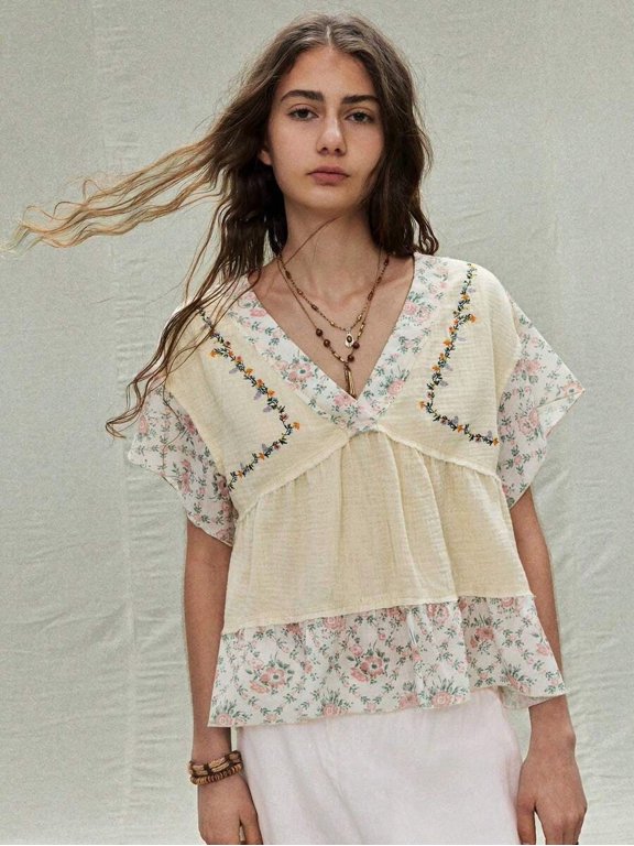 Women V Neck Flutter Short Sleeve Boho Blouse, Floral Patchwork Embroidery Tiered Loose Shirt for Vacation, Daily Casual and Weekend Wear