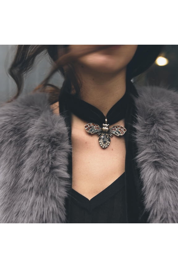 Women Vintage Metal Bee Shaped Drop Earrings Holiday Party Accessories Gifts