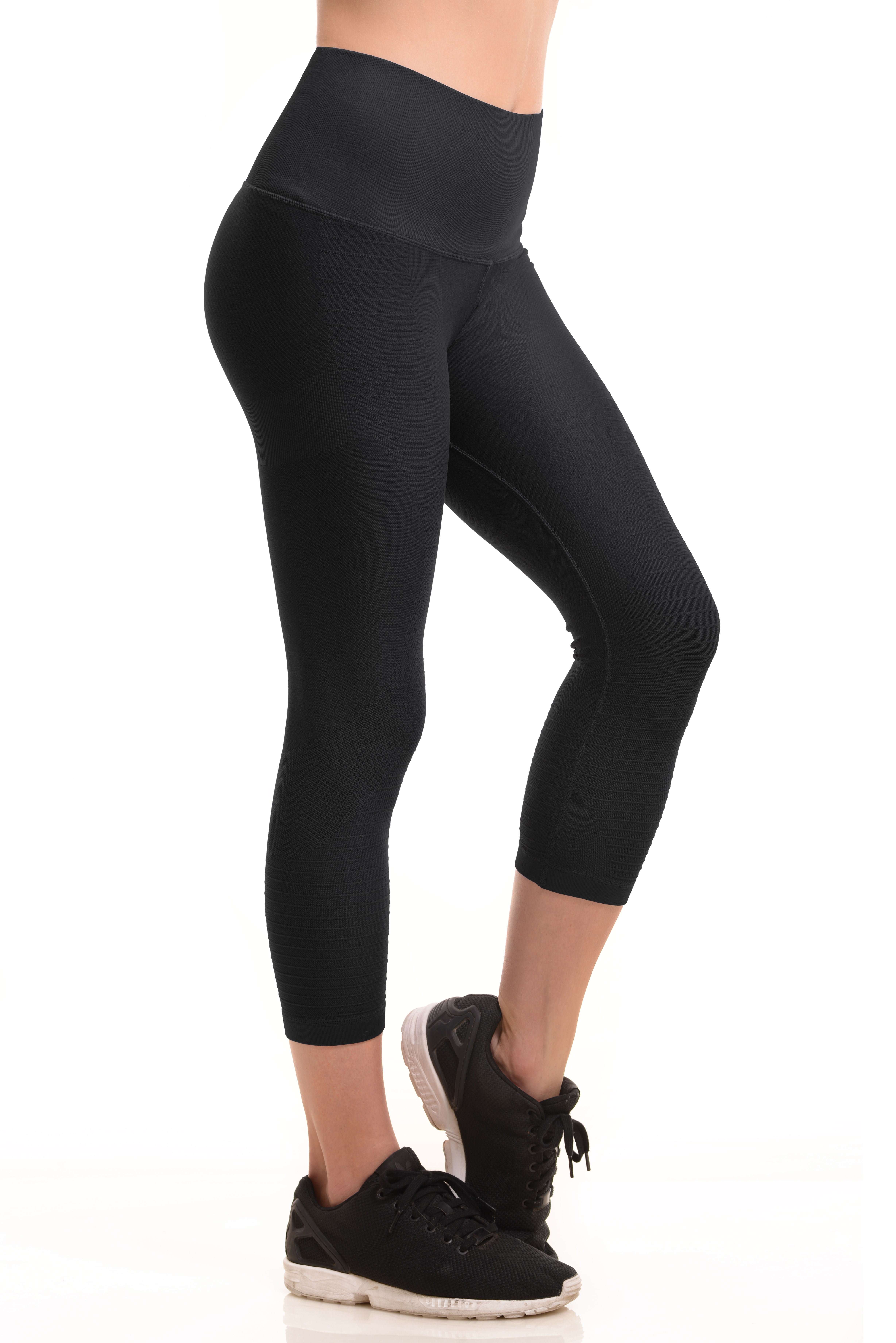 Women's Active Compression Capri Leggings (Black, Large/Extra Large) 