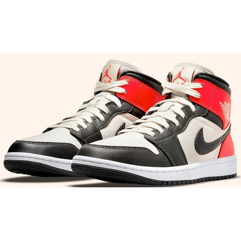 (Women's) Air Jordan 1 Mid SE 'Newsprint'