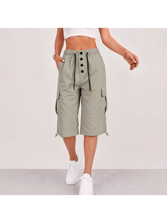 Women's Bermuda Cargo Shorts, High Waist Knee Length Hiking Shorts for Women, Lightweight Multi Pocket Cargo Bermuda Shorts with Buttons, Adjustable Loose Wide Leg Shorts for Streetwear Beige L