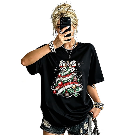 Women's Black Crew Neck Oversized Christmas Graphic T-Shirt, Leopard Bow Sparkle Christmas Tree Festive Short Sleeve Tee