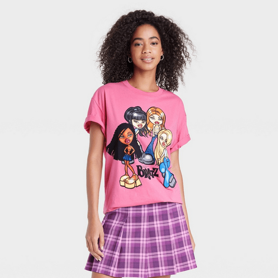Women's Bratz Short Sleeve Graphic Oversized T-Shirt - (Pink, XSmall)