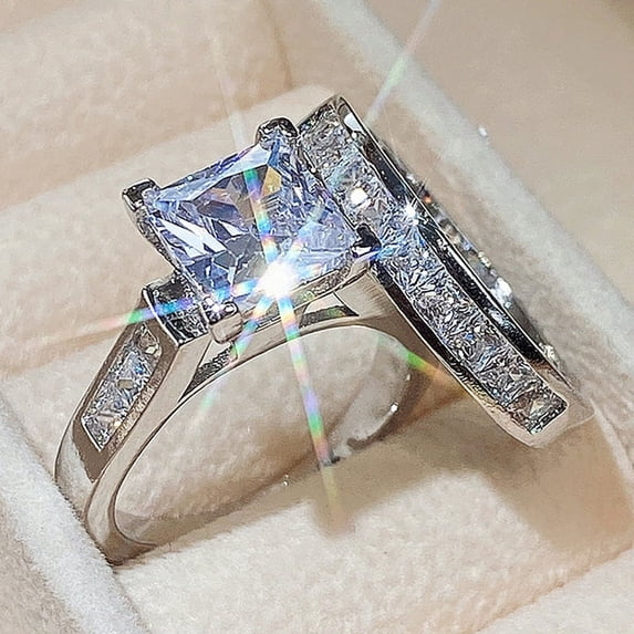 New Women's Brilliant Square Zirconia Rings Luxury Ring Set