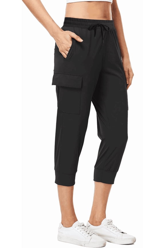 Women's Cargo Capri Sweatpants Hiking Joggers Cropped Pants with Pockets Lightweight Quick Dry Athletic Workout Leggings Casual Capri Black