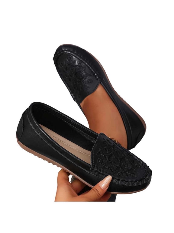 Women's Classic Comfort Leather Loafers Casual Slip-On Walking Flats Driving Boat Shoes Round Toe Lightweight Low Top Non Slip Cute Business Work Office Dress Shoes Black 8.5