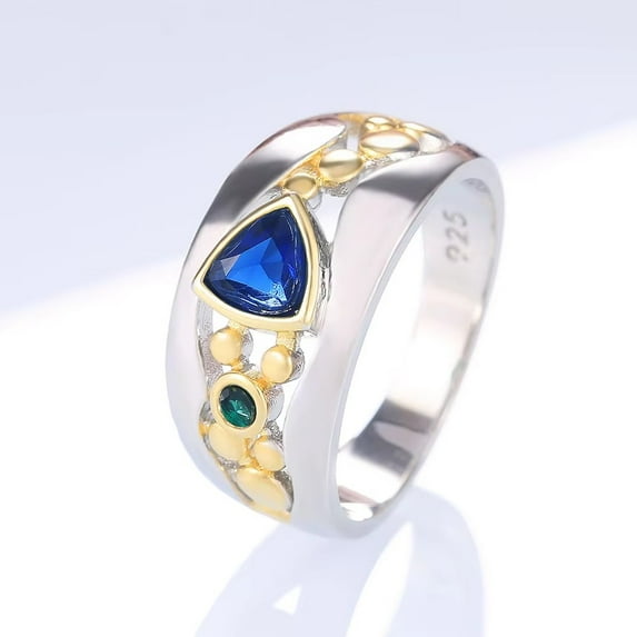 New Women's Classic Ethnic Style Jewelry With Hollowed Out Patterns And Green Zircon Ring