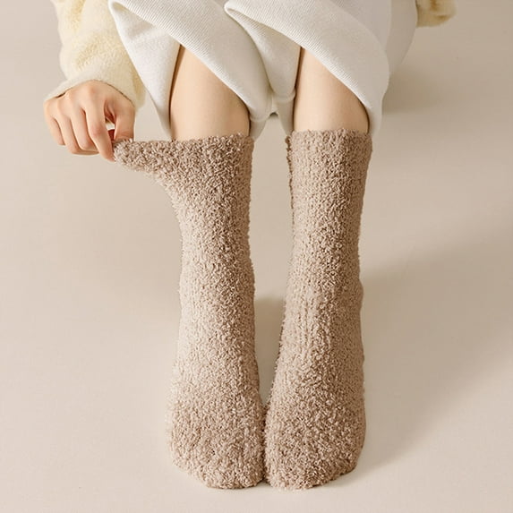 Women's Coral Fleece Mid-Crew Socks, Winter Warm Thermal Printed Socks with Windproof Design, Thick Plush Sleeping Socks for Indoor and Outdoor, Soft Cozy Floor Socks for Cold Weather - Coffee