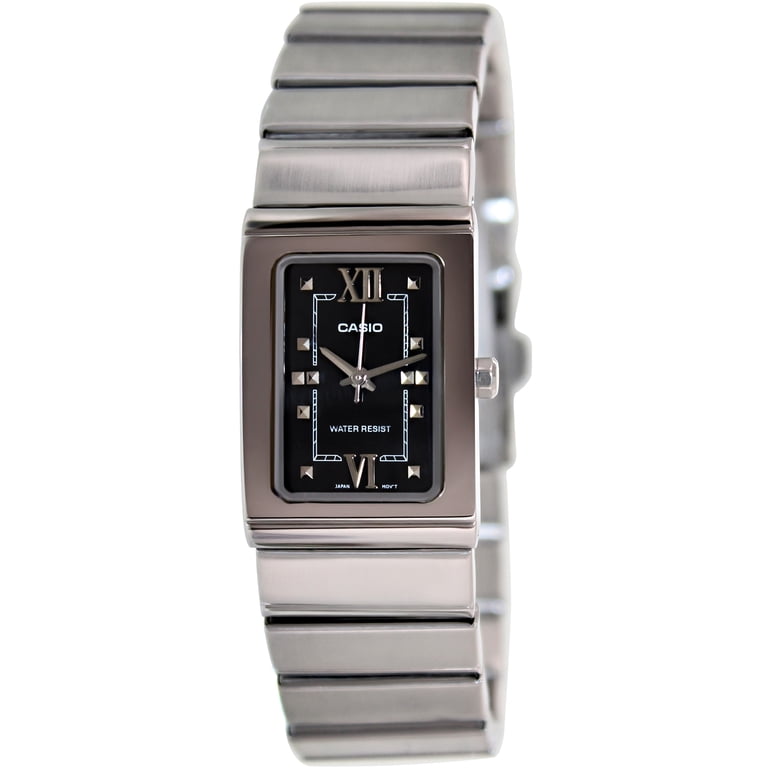 36mm woman’s watch. Water resistant up to 30 meters with a Stainless Steel Case. Coach Elliot 36mm Rose Stainless Steel Mesh Bracelet Pink  main image 4