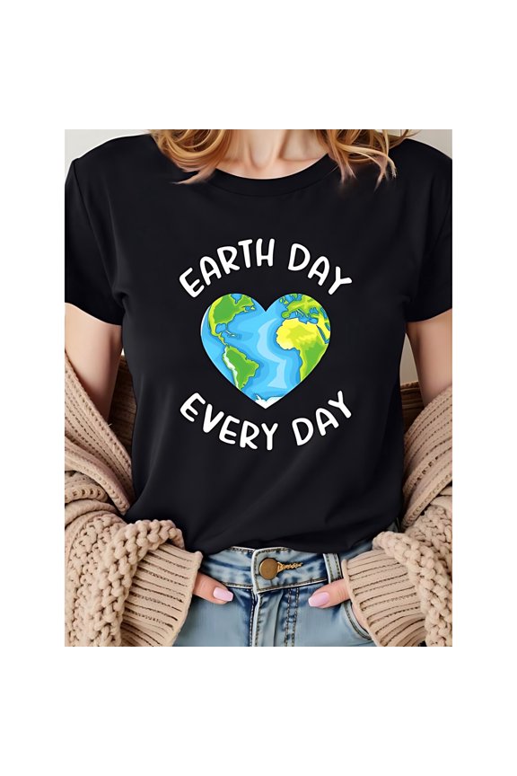 Women's Earth Day Every Day Heart Globe Graphic T-Shirt Cotton Casual Short Sleeve Tee Black