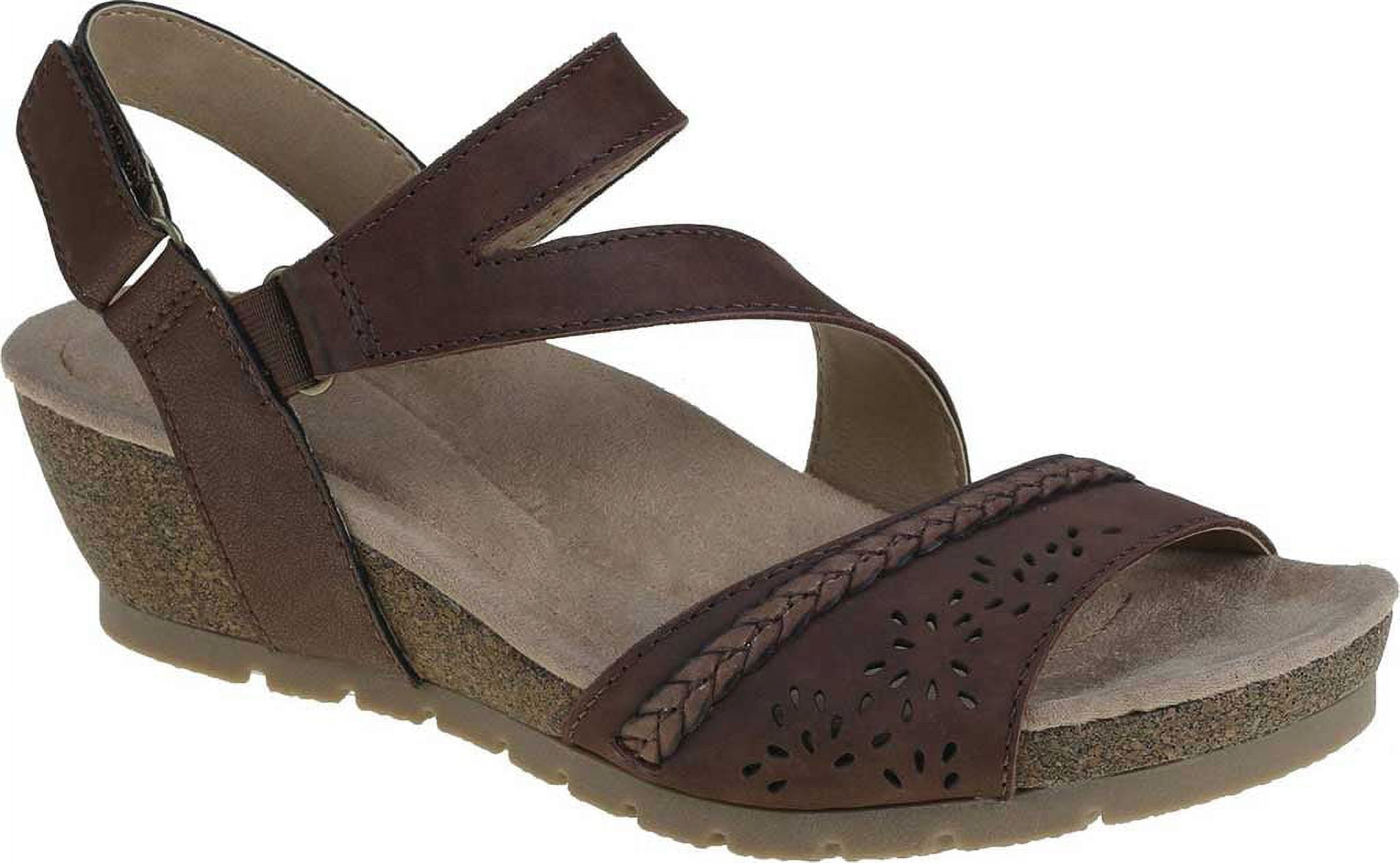 Women s Earth Origins Kendra Karla Wedge Sandal Bark Vintage Cookie II Nubuck 7 M