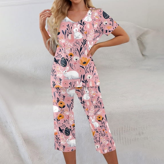 Women's Easter Pajama 2 Pieces Sleeper Pajamas Women Vintage Bunny Print Pullover Short Sleeve Capri Pants Pjs Set with Pockets
