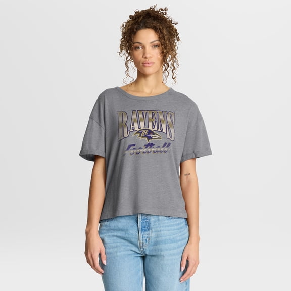Women's Fanatics Heather Gray Baltimore Ravens Overplayed Tribute Tri-Blend Boxy T-Shirt