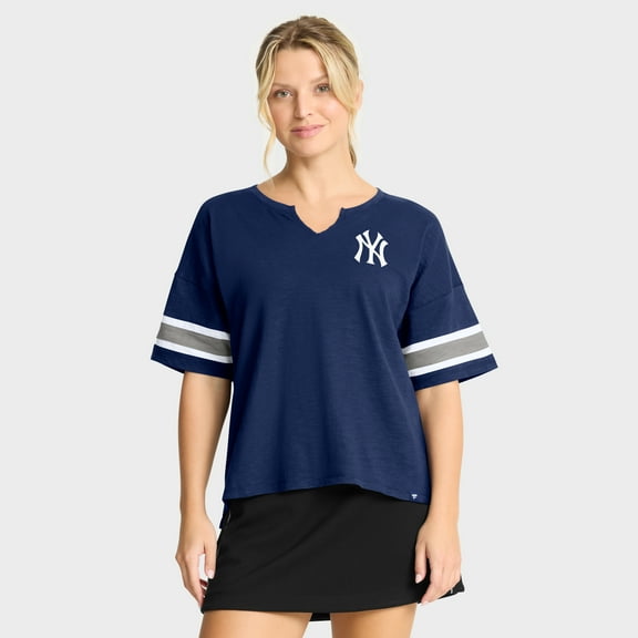 Women's Fanatics Navy New York Yankees Curl Route T-Shirt