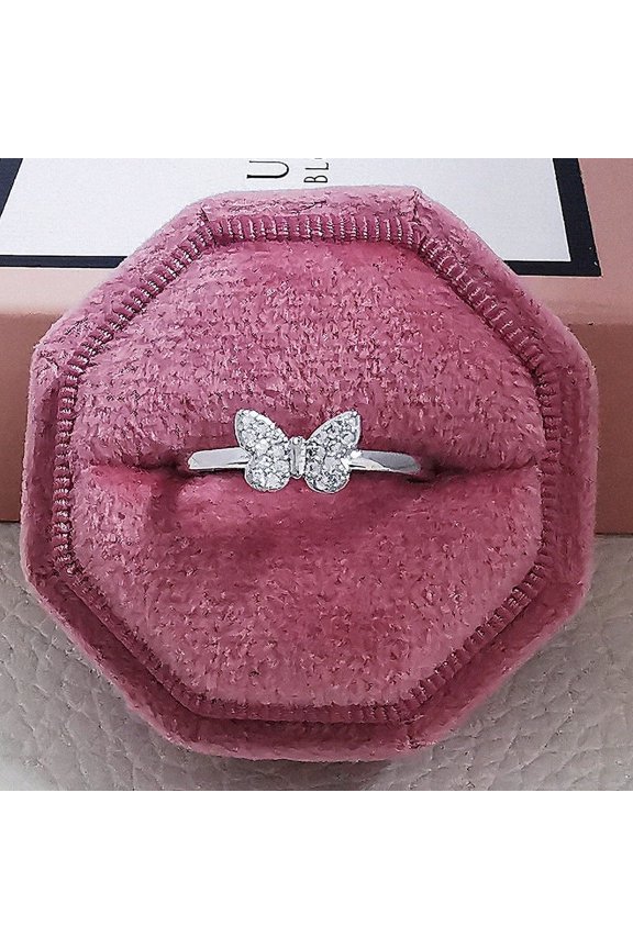 Women's Fashion Copper Ring, Silver Color, Round or Oval Elements, Simple and Elegant Design, Perfect for Everyday Wear