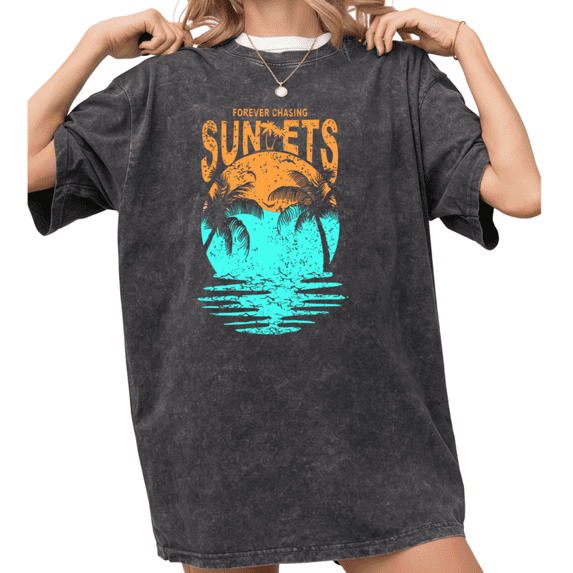 Women's Forever Chasing Sunsets Retro Palm Tree Sunset Graphic Casual Short Sleeve Washed Tee Black S-2XL Plus Size