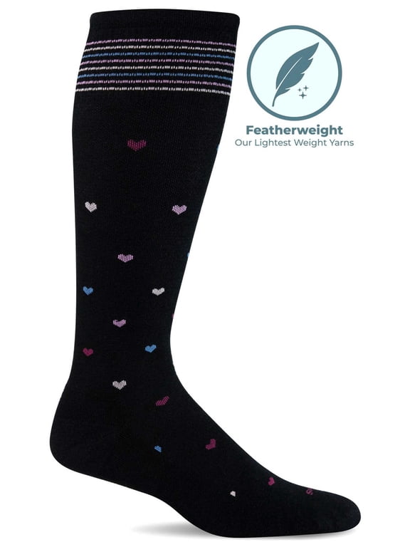 Women's Full Heart Moderate Knee-High Socks
