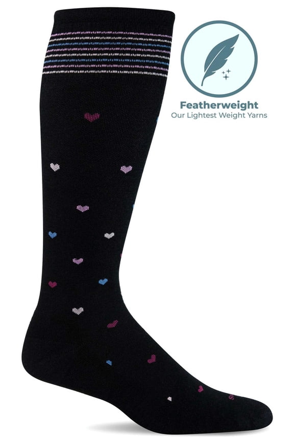 Women's Full Heart Moderate Knee-High Socks