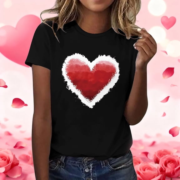 Women's Funny Cute Heart Shirts Love Printed Short Sleeve Graphic Top Tees T-Shirt Modern Classic Fit Valentines Shirts for Women Valentines Wife Clothes Soft Casual Loose Fit T-Shirt for Daily Wear