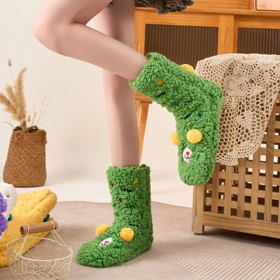 Women's Fuzzy Slipper Socks Warm Non-Slip House Socks Winter Indoor Socks Holiday Gifts Green Free Size