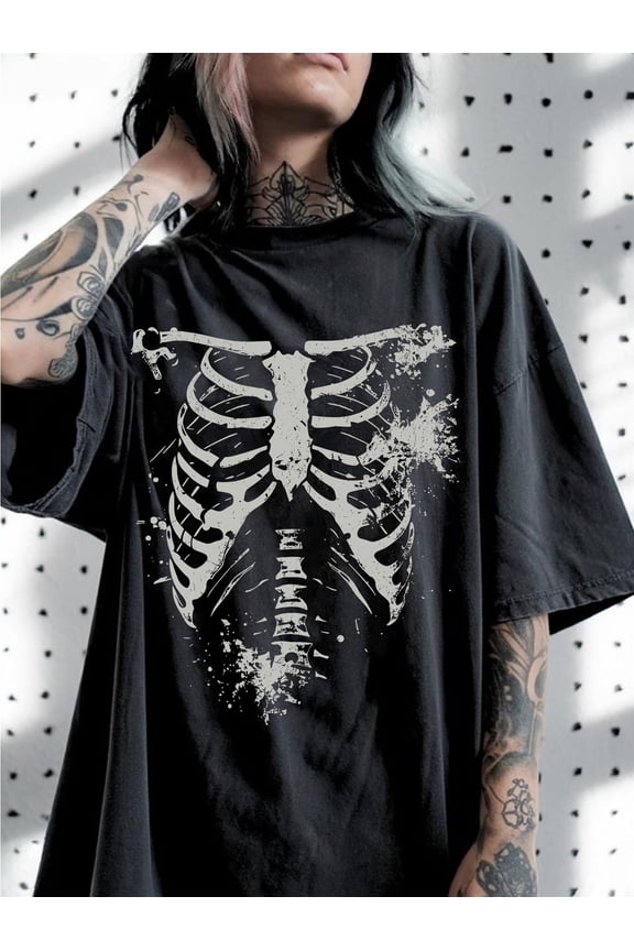 Women's Grunge Oversized Aesthetic Skeleton Ribcage T-Shirt